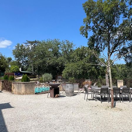 Gite Du Manoir Le Roc Couze-et-Saint-Front Zewnętrze zdjęcie